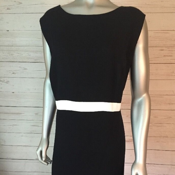 Jessica Howard Dresses & Skirts - Jessica Howard Woman's Size 24 Black & White Sheat